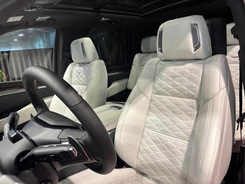 2025 Cadillac Escalade 6.2 V8