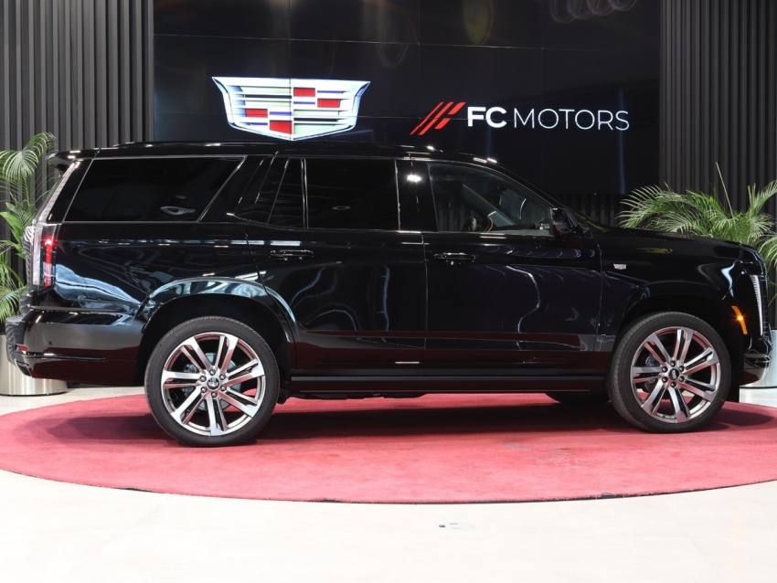 2025 Cadillac Escalade 6.2 V8