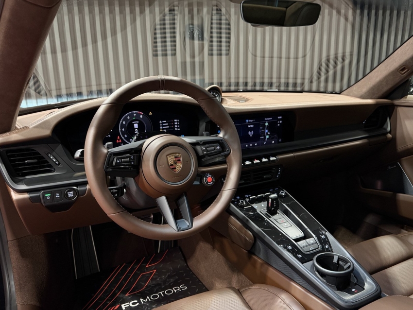2026 Porsche 911 Carrera 4 GTS Coupe