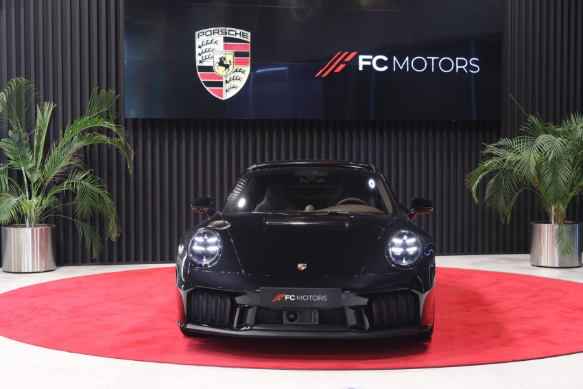 2026 Porsche 911 Carrera 4 GTS Coupe
